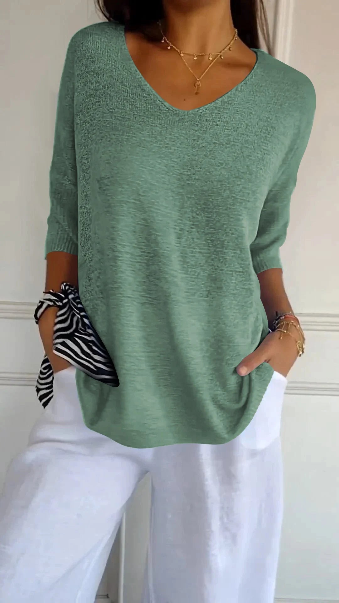 💥Last Day 49% OFF 💕Solid Color Knitted V-neck Top