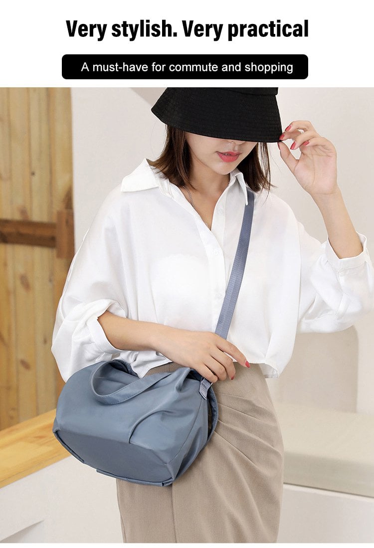 Body Light And Versatile Casual Bag