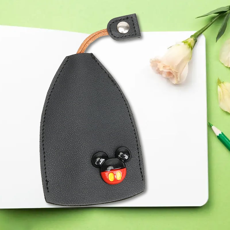 Creative pull-out cute large-capacity car key case