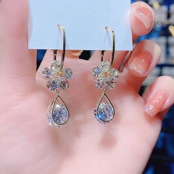 Fashion Flower Crystal Earrings